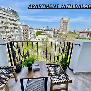 Metropole - Old Apartment