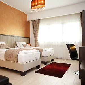 Old Town Apartment